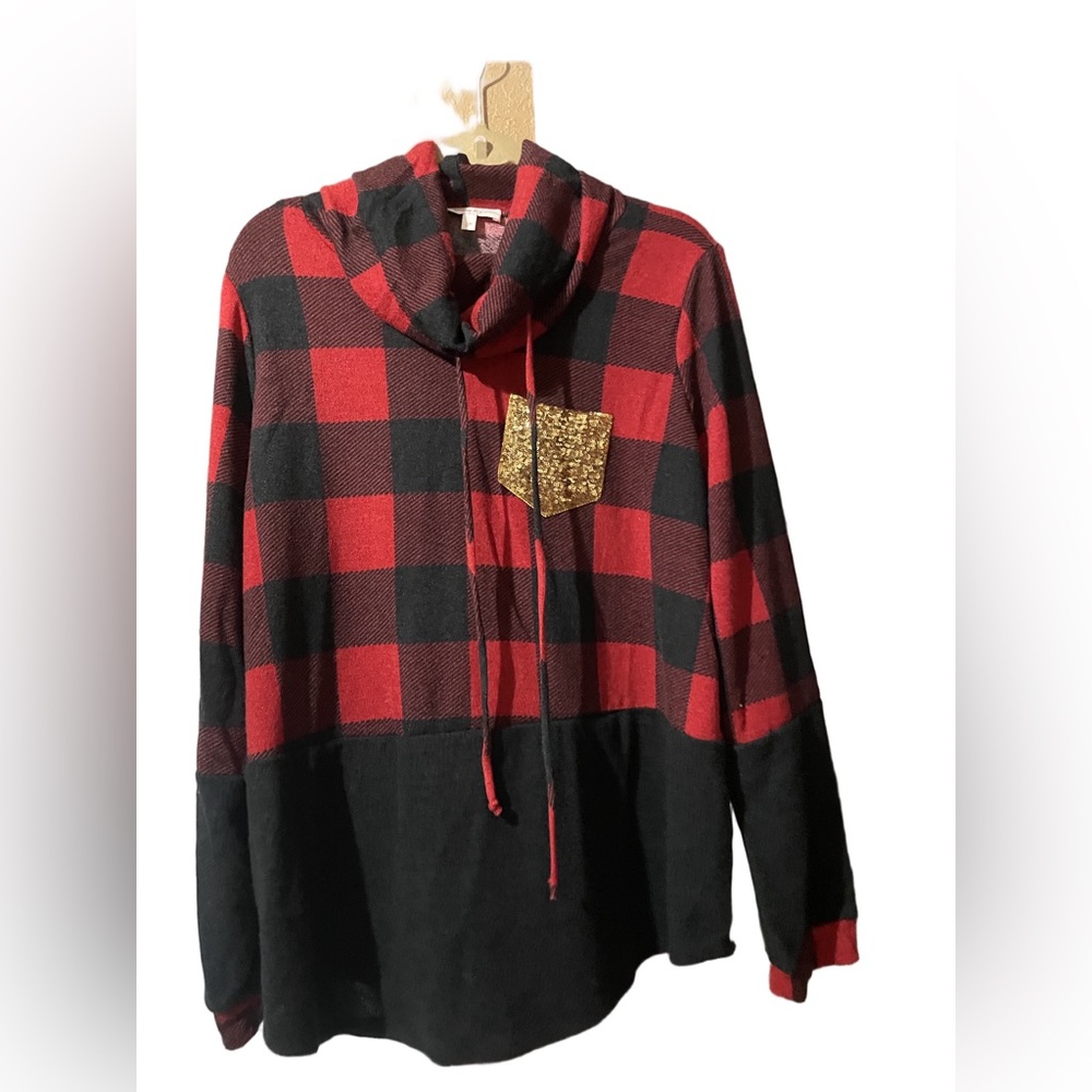 New Red and Black Plaid Cowl NeckvHoodie with Gold Pocket size 3X ☃️ BC BAG 05